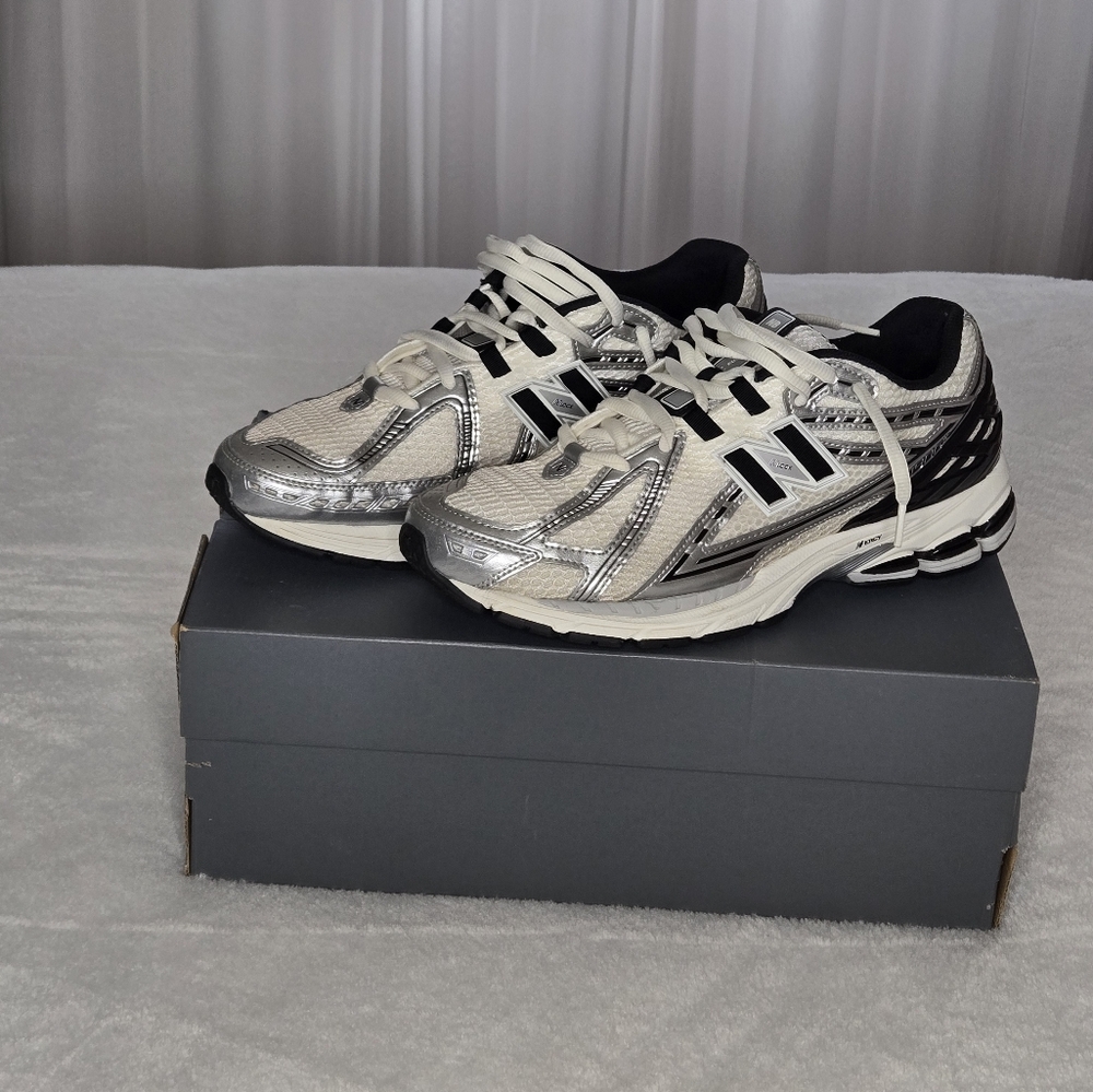 Men's New Balance 1906R Size 11.5